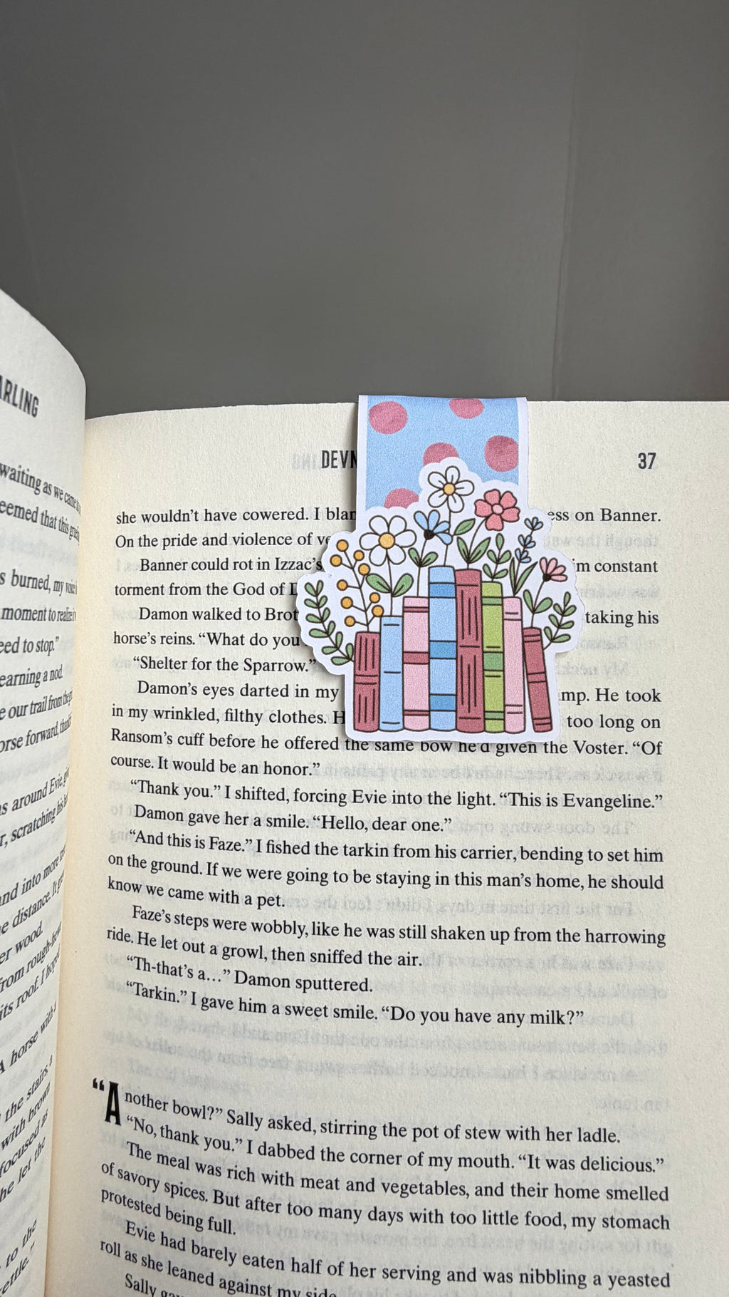 Book-stack Flowers Magnetic Bookmark