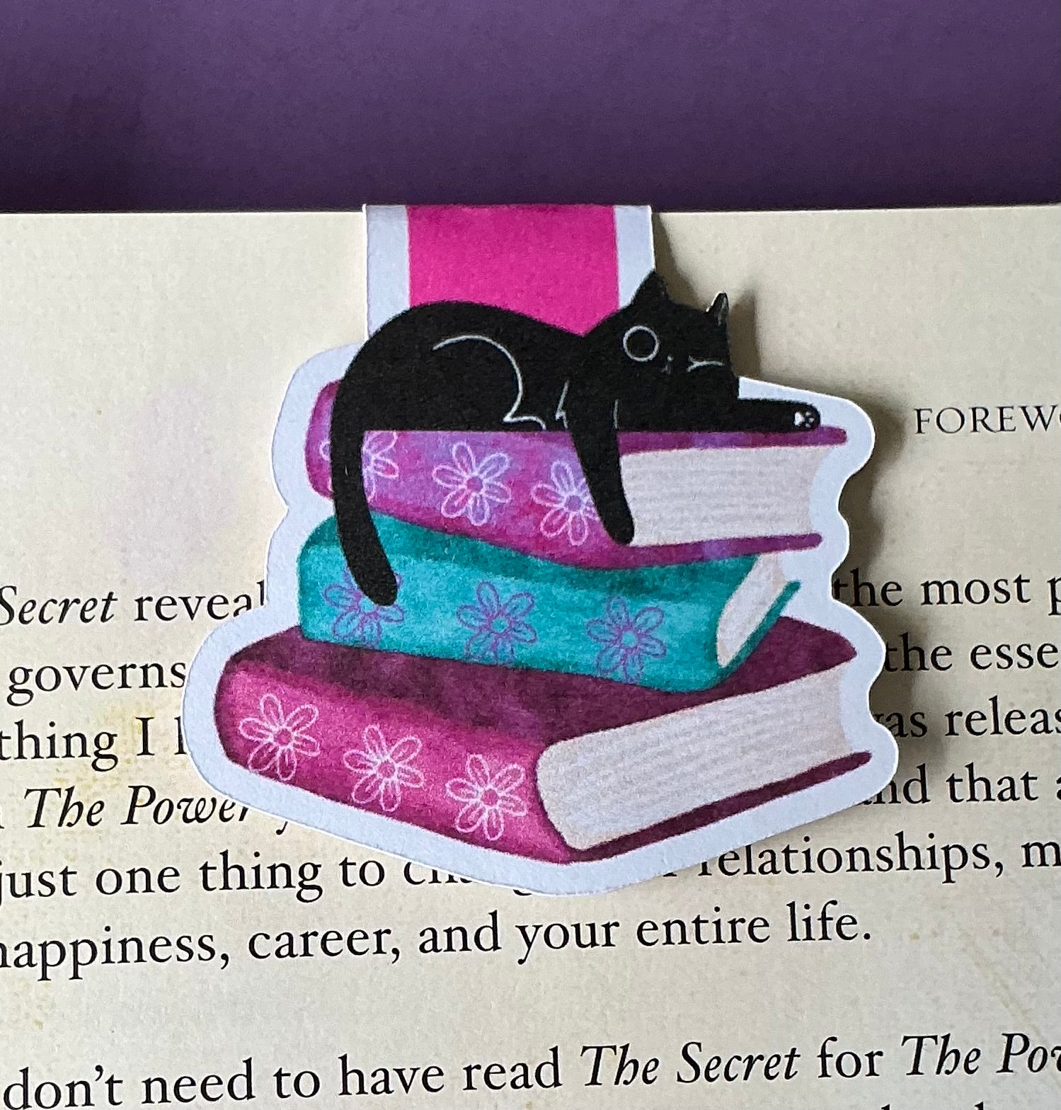 WinkiKitty Book Stacks Magnetic Bookmark